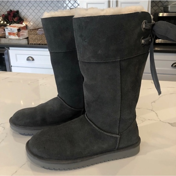KOOLABURRA BY UGG Bow Accent Gray Suede Shearling Lined Tall Boots Size 8 - Picture 2 of 8